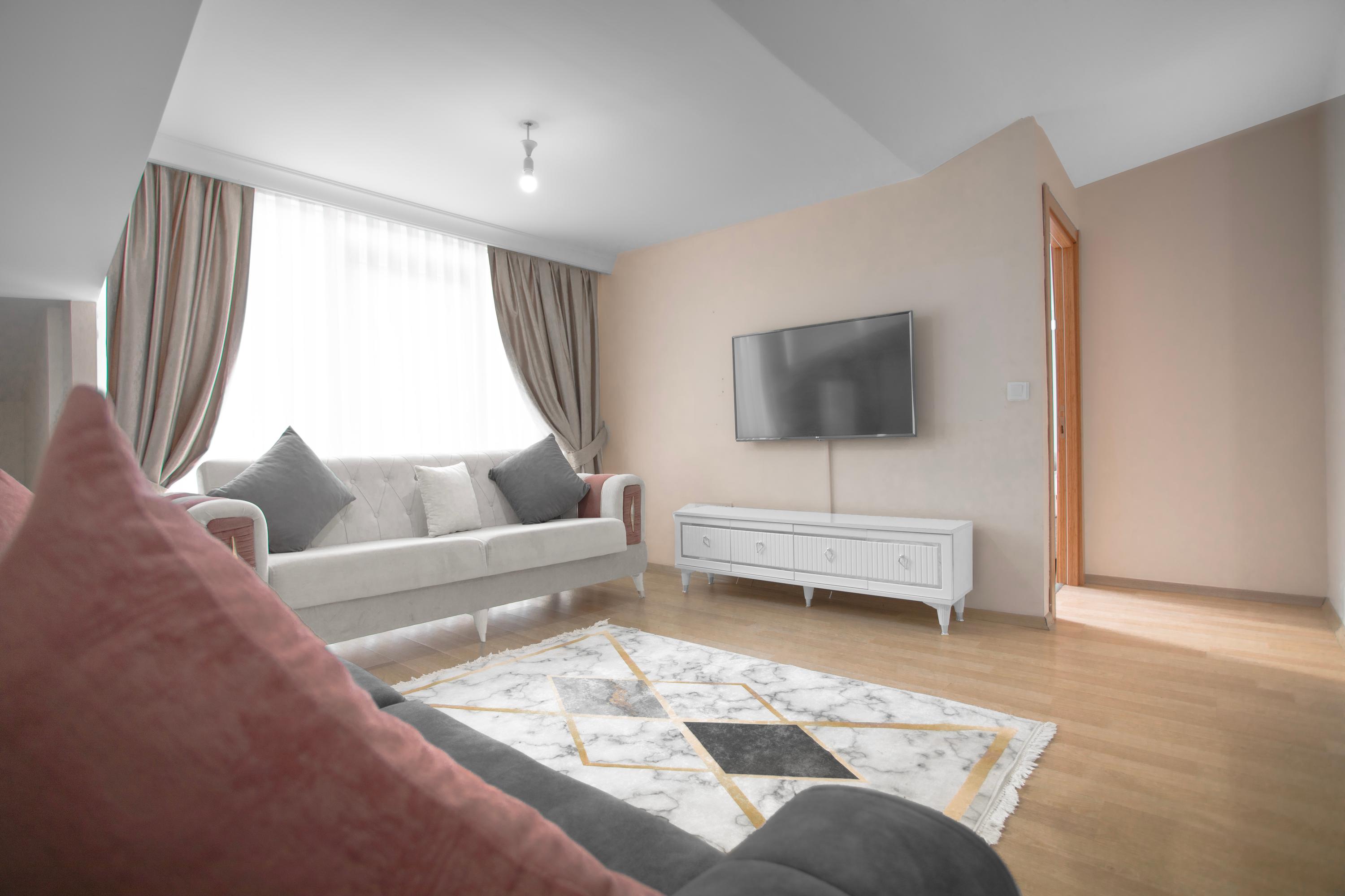 1+1 Apartment in Prime Location — 2