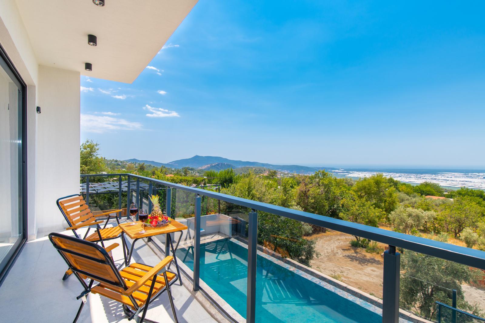 In the Heart of Nature with Pool and Sauna — 14