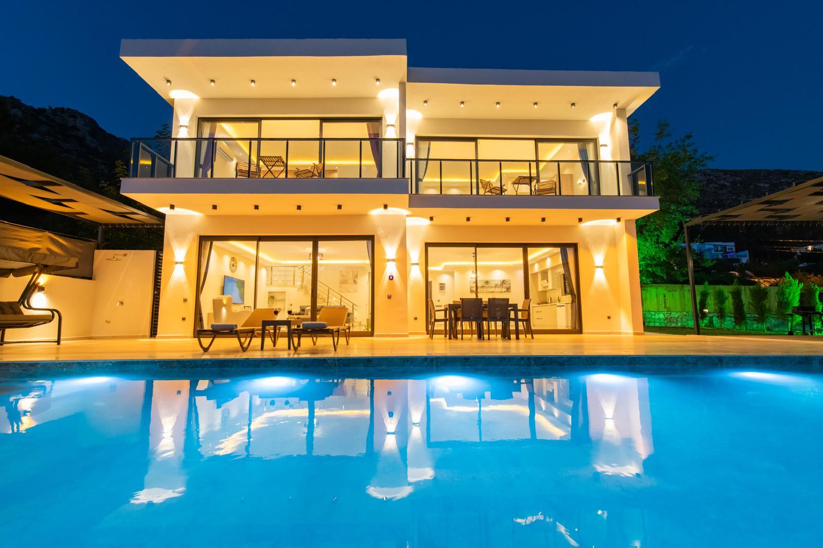 In the Heart of Nature with Pool and Sauna