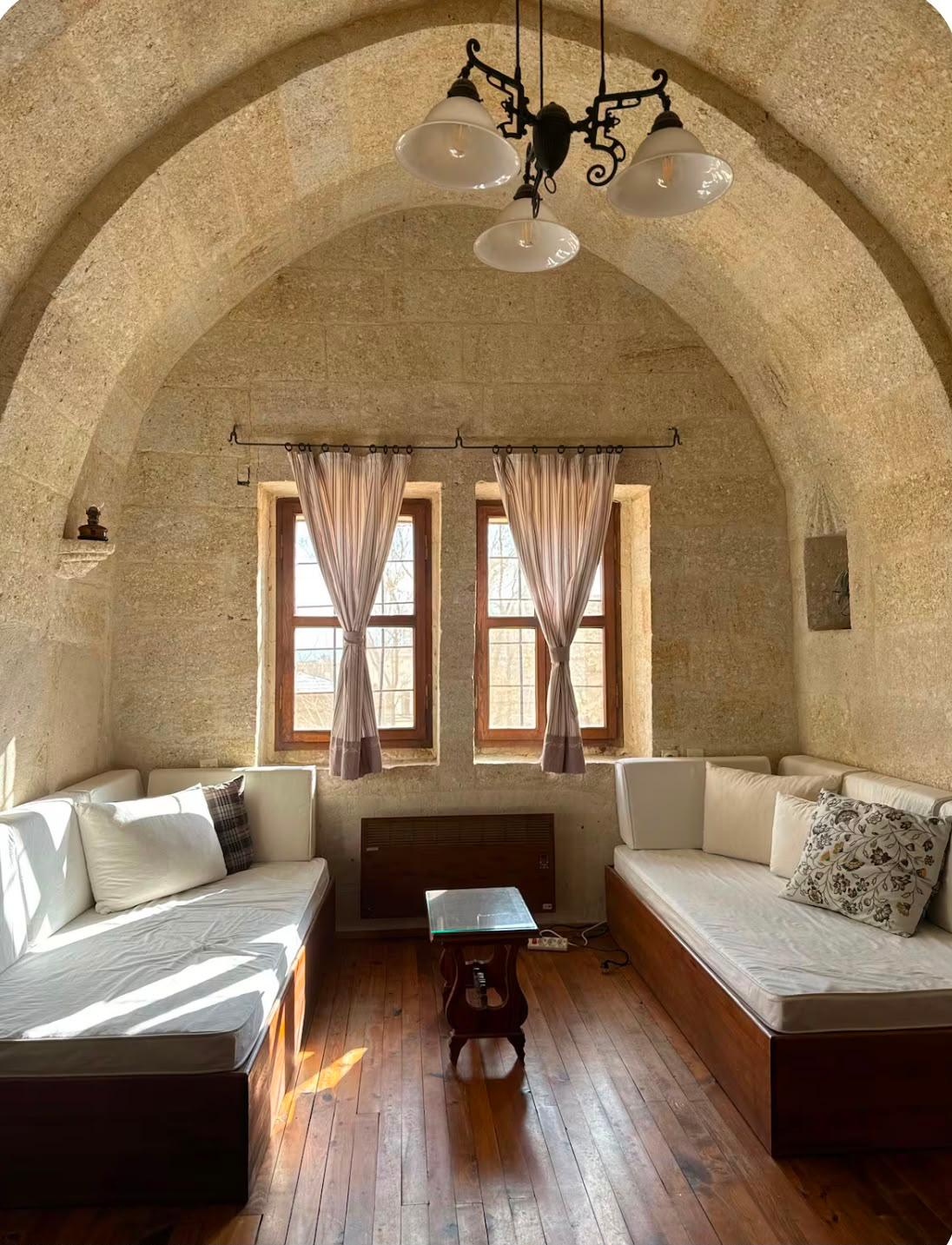 Labyrinth Cave House — 14