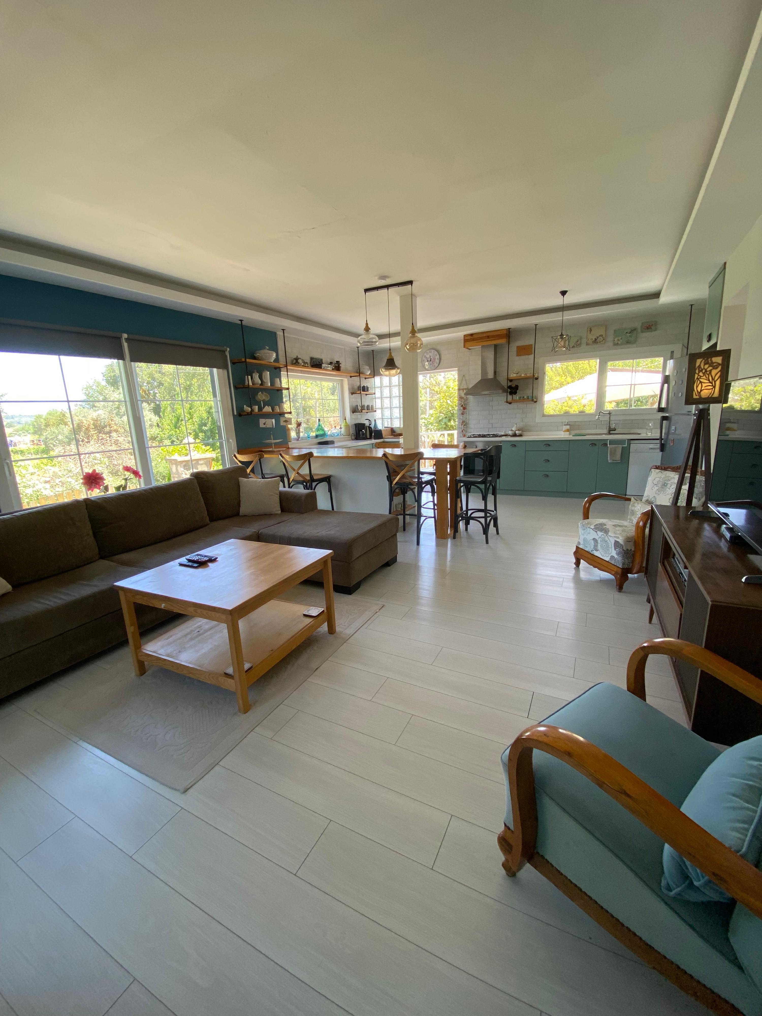 Doğanın içinde havuzlu villa — 24