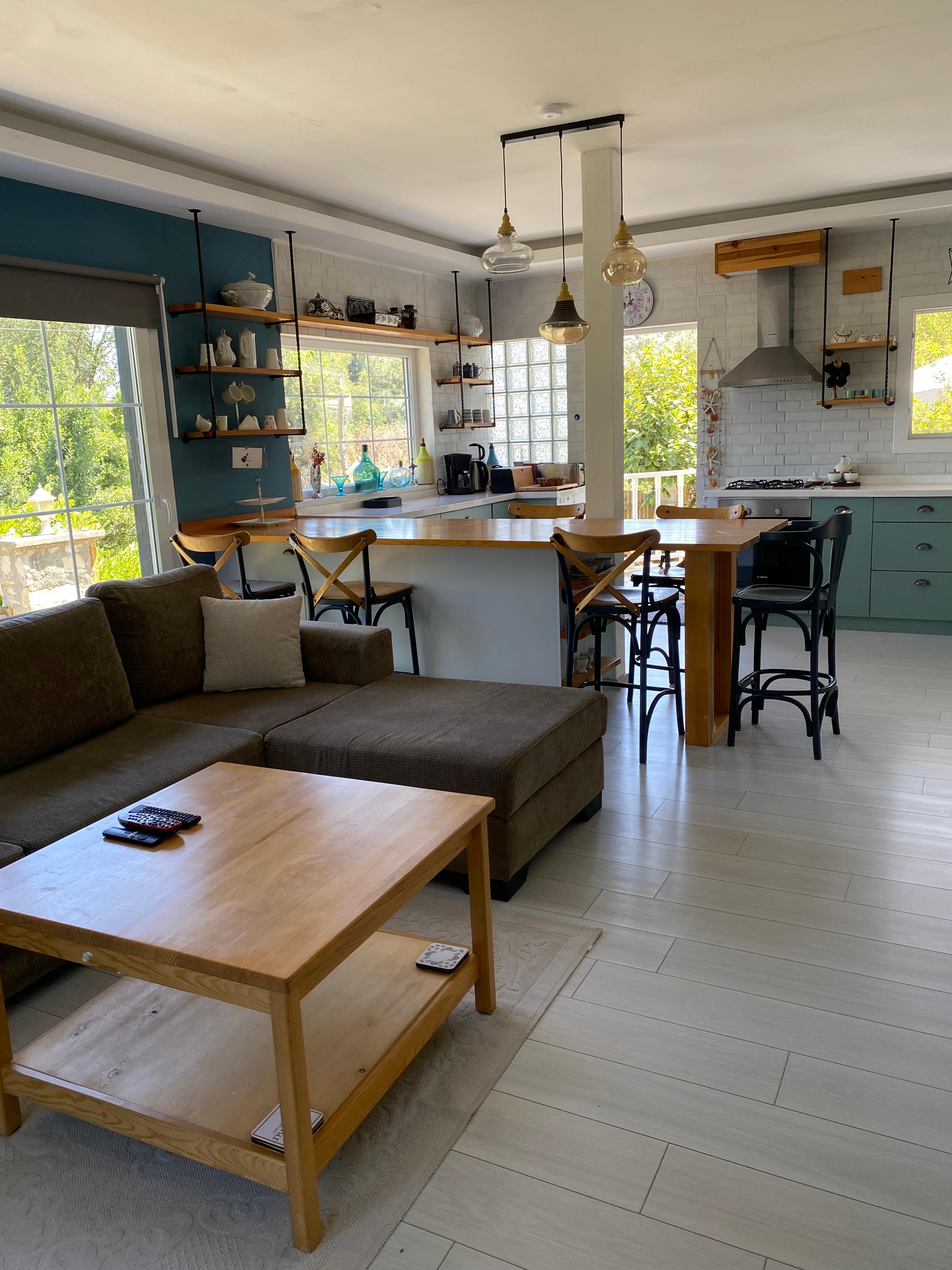 Doğanın içinde havuzlu villa — 22