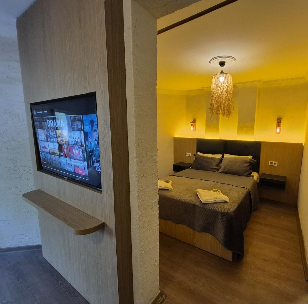 Family Suite — 6