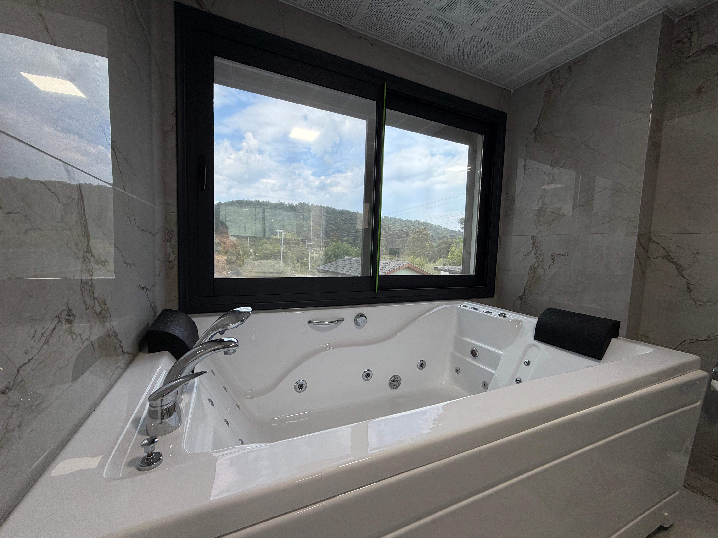 Private Pool Villa Green Olive with Secluded Garden — 32