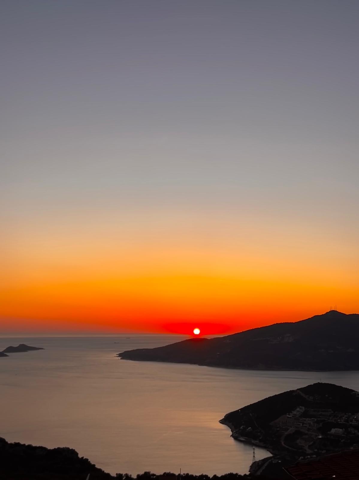 Complete Kalkan with the sea at your feet. — 2