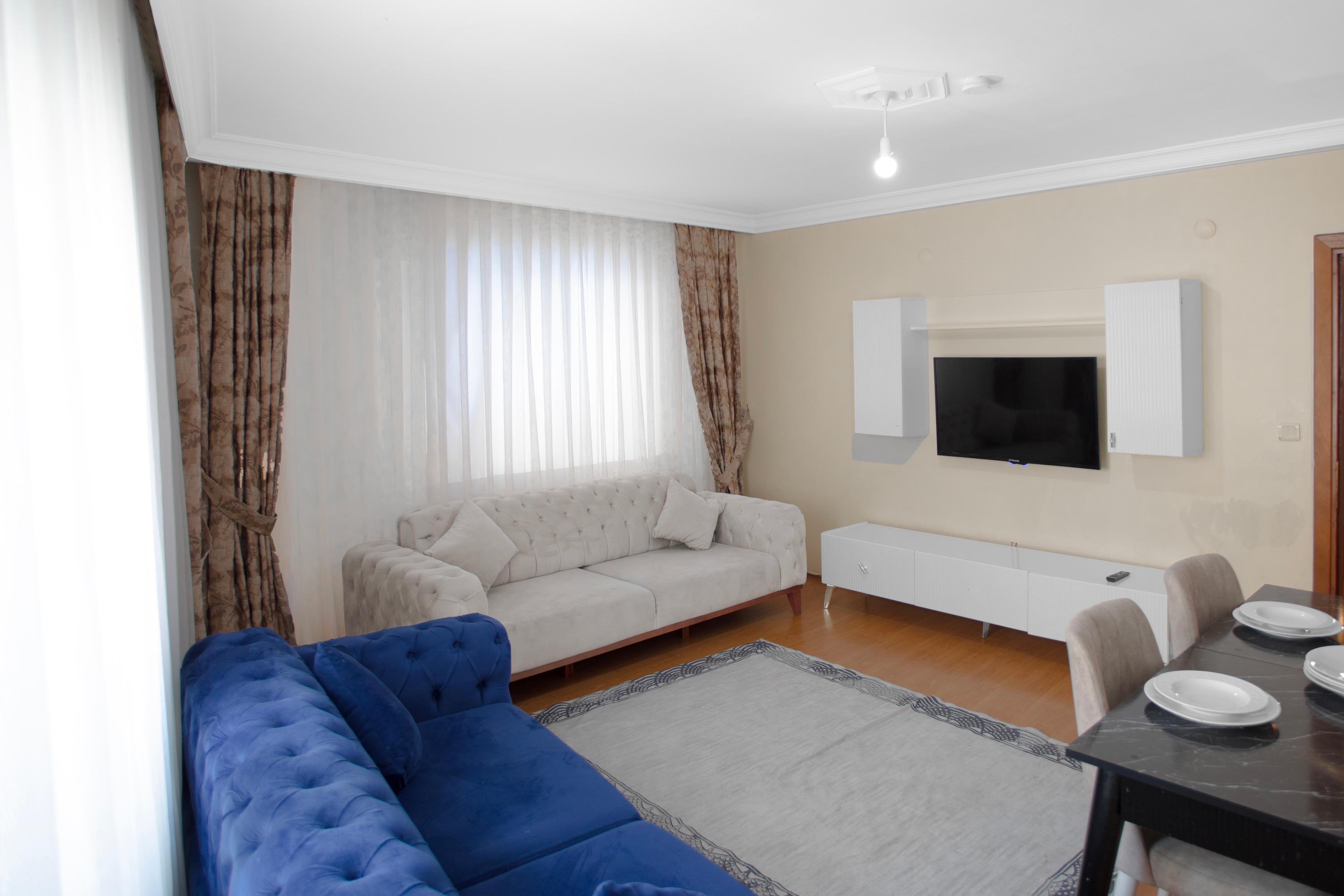 Spacious and Bright 3+1 Apartment — 4