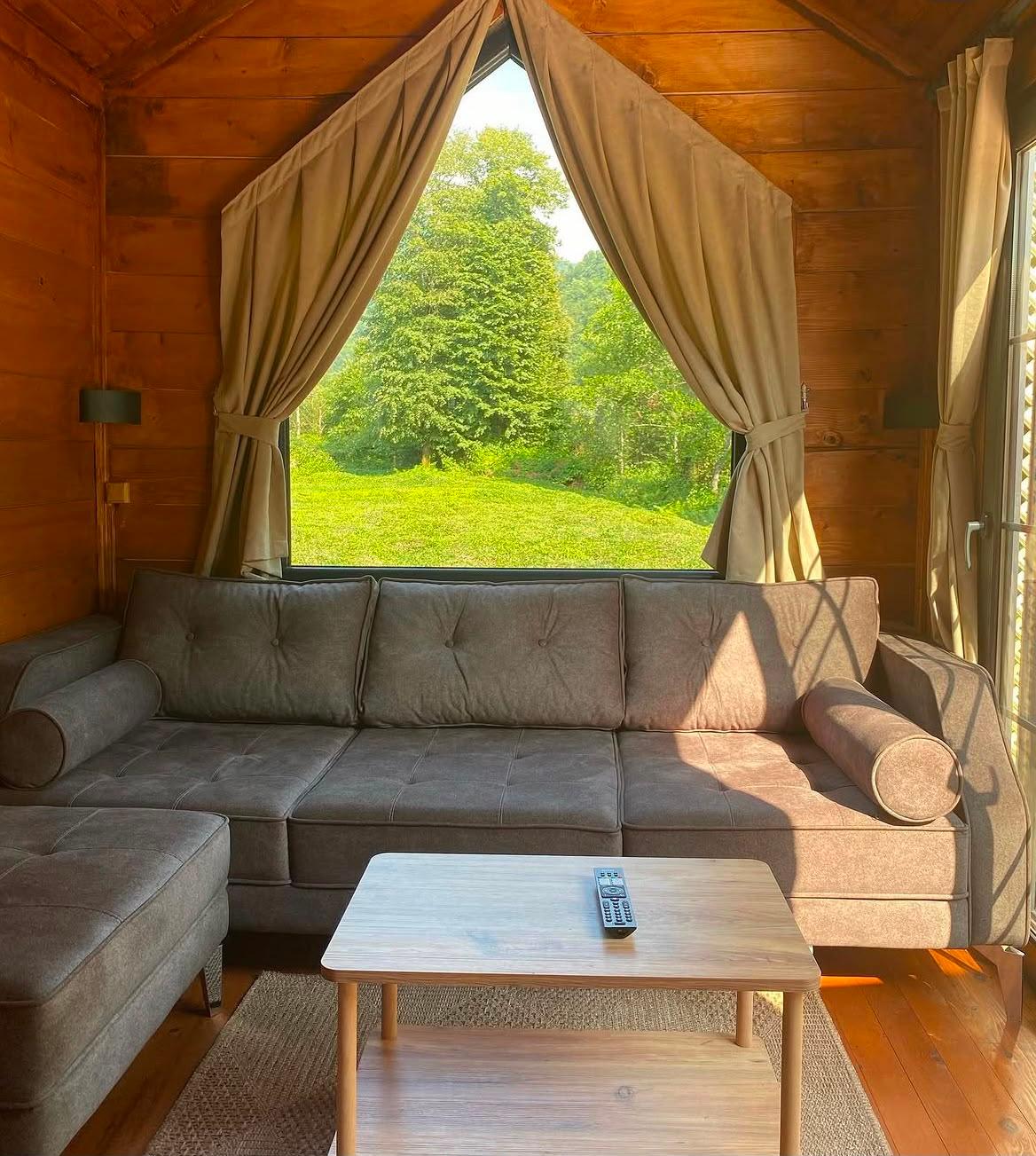 Nature's Peaceful Bungalow — 6