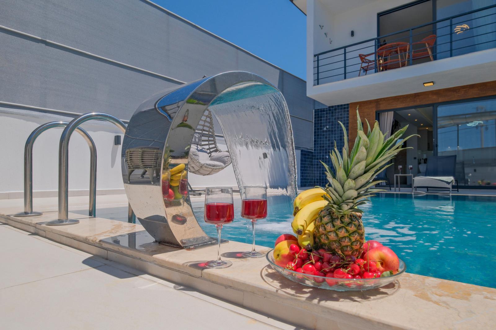Balcony with Unique Fethiye Lights and Amazing Sunset — 17