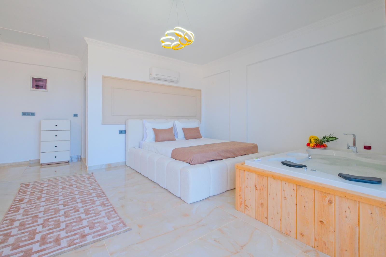 Balcony with Unique Fethiye Lights and Amazing Sunset — 11