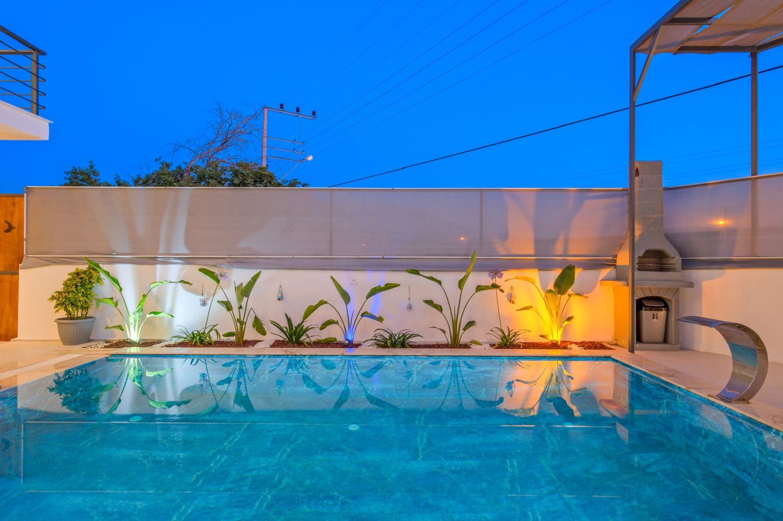 Balcony with Unique Fethiye Lights and Amazing Sunset — 29