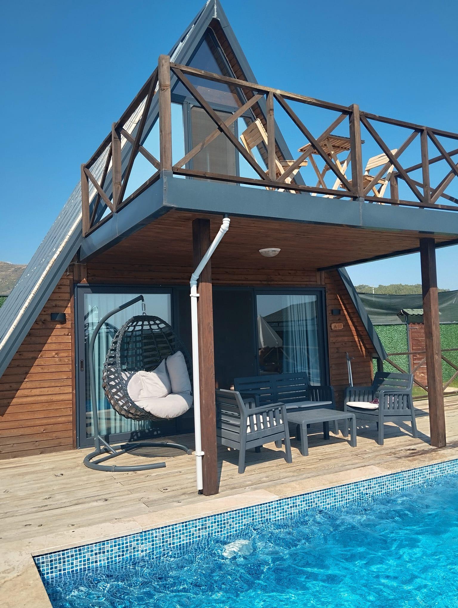 Elegant Bungalow with Private Pool