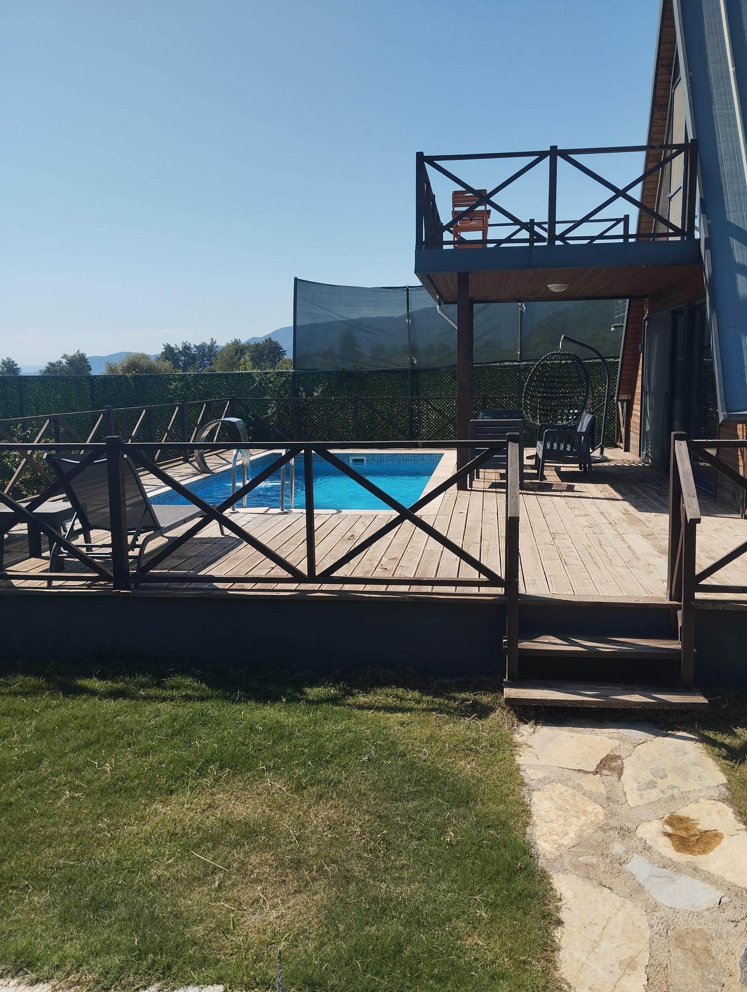 Elegant Bungalow with Private Pool — 13