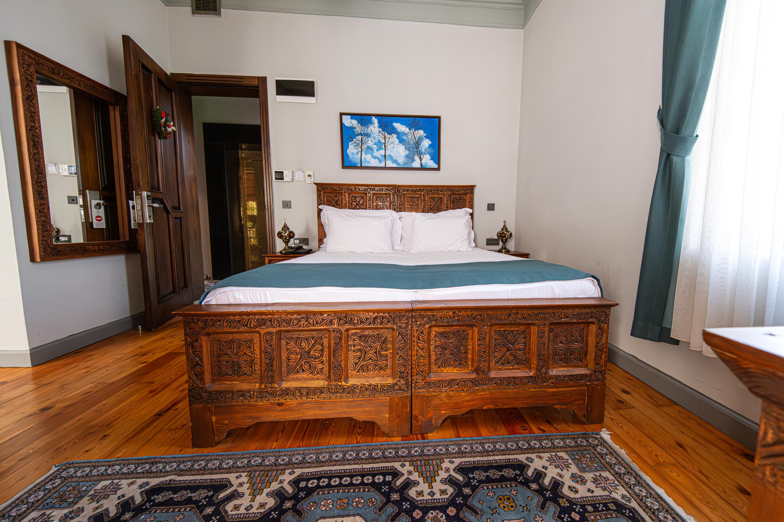 Pera Prime Stay – Classic City Rooms — 5