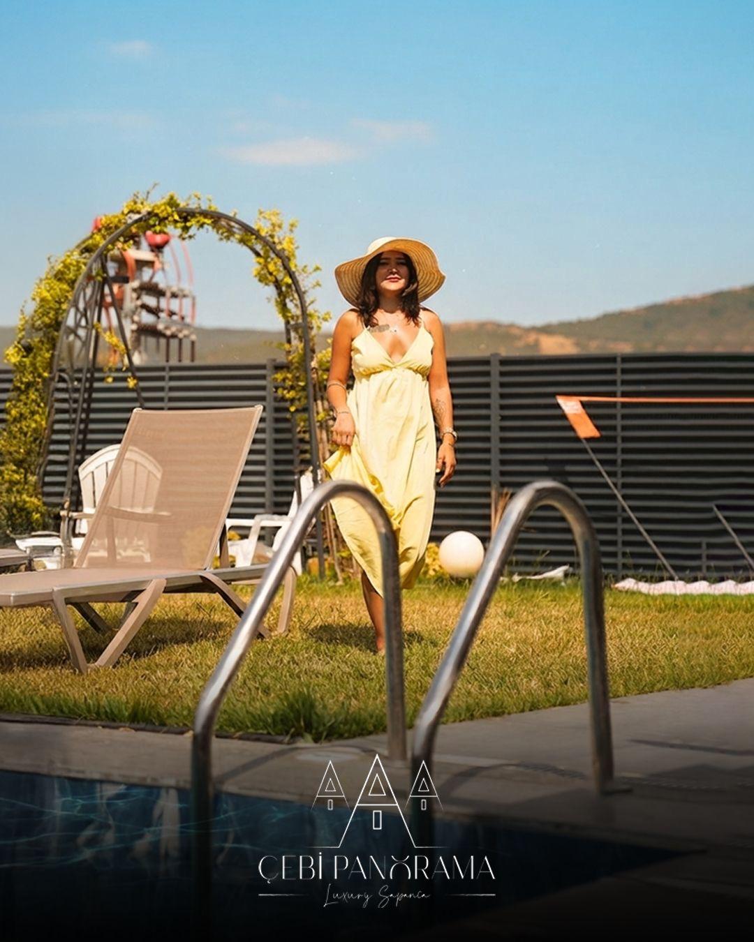 Pool & jacuzzi bliss in nature's heart — 5