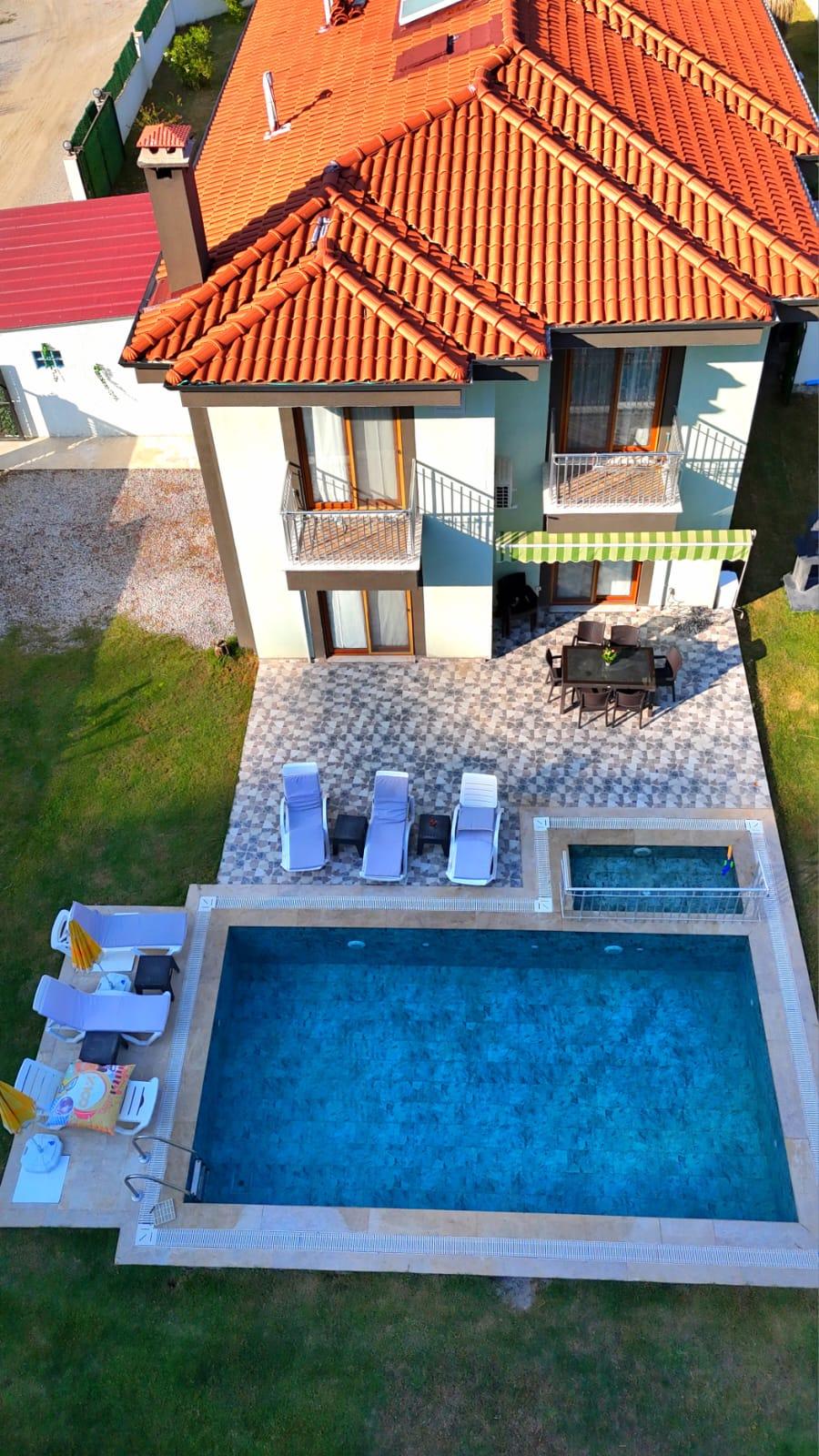 Luxury Villa with Private Pool in Nature