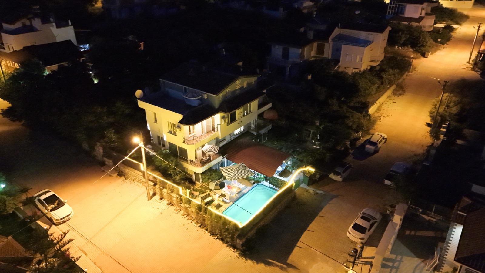 Villa with Sea View — 4