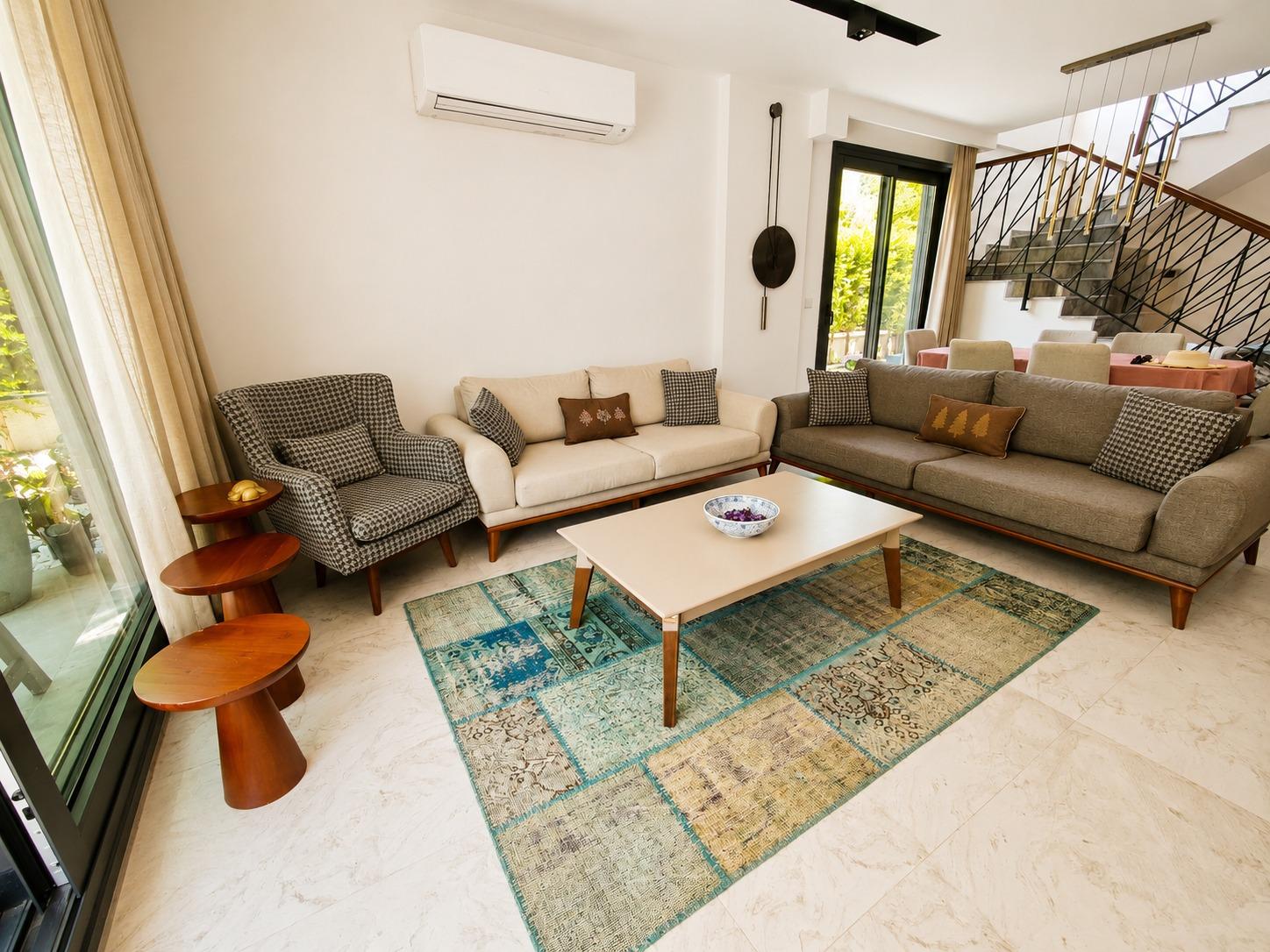 Spacious and Elegant Villa in Kuşadası — 2