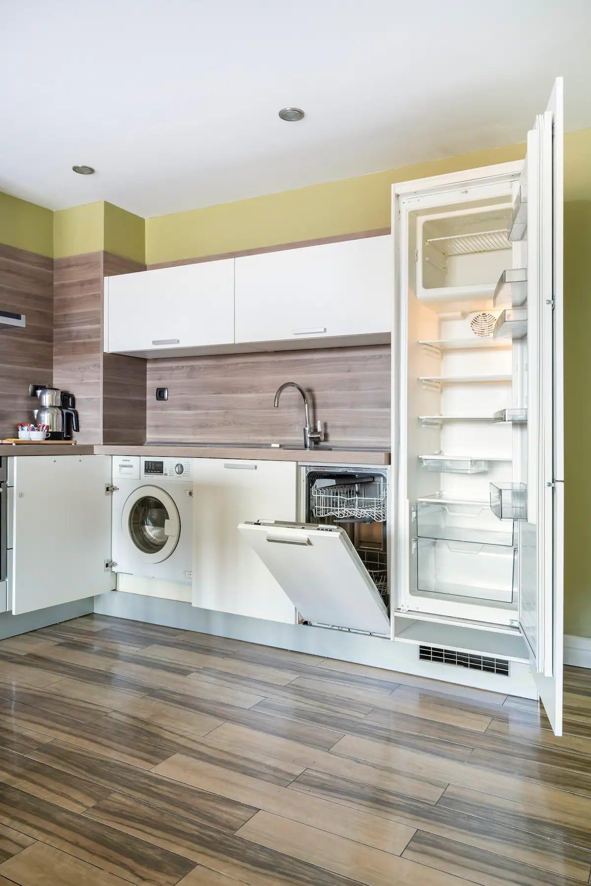 2 Bedroom Apartments with Kitchen — 5