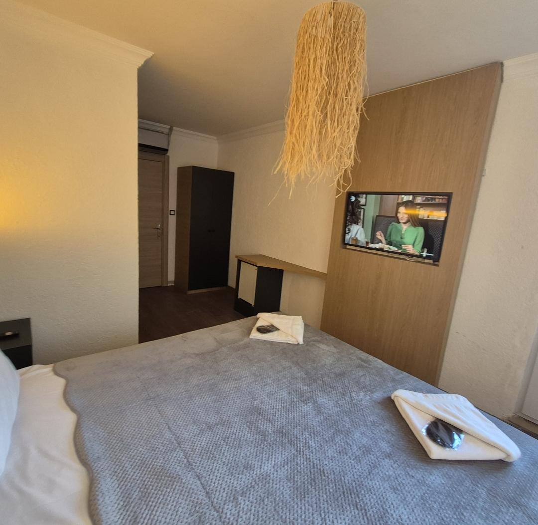 Room with Private Pool — 5