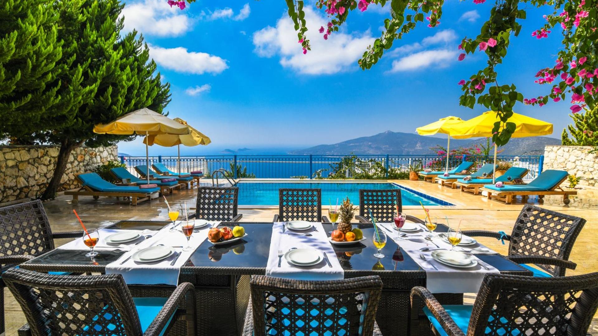 5+1 FULL SEA VIEW FOR 10 GUESTS