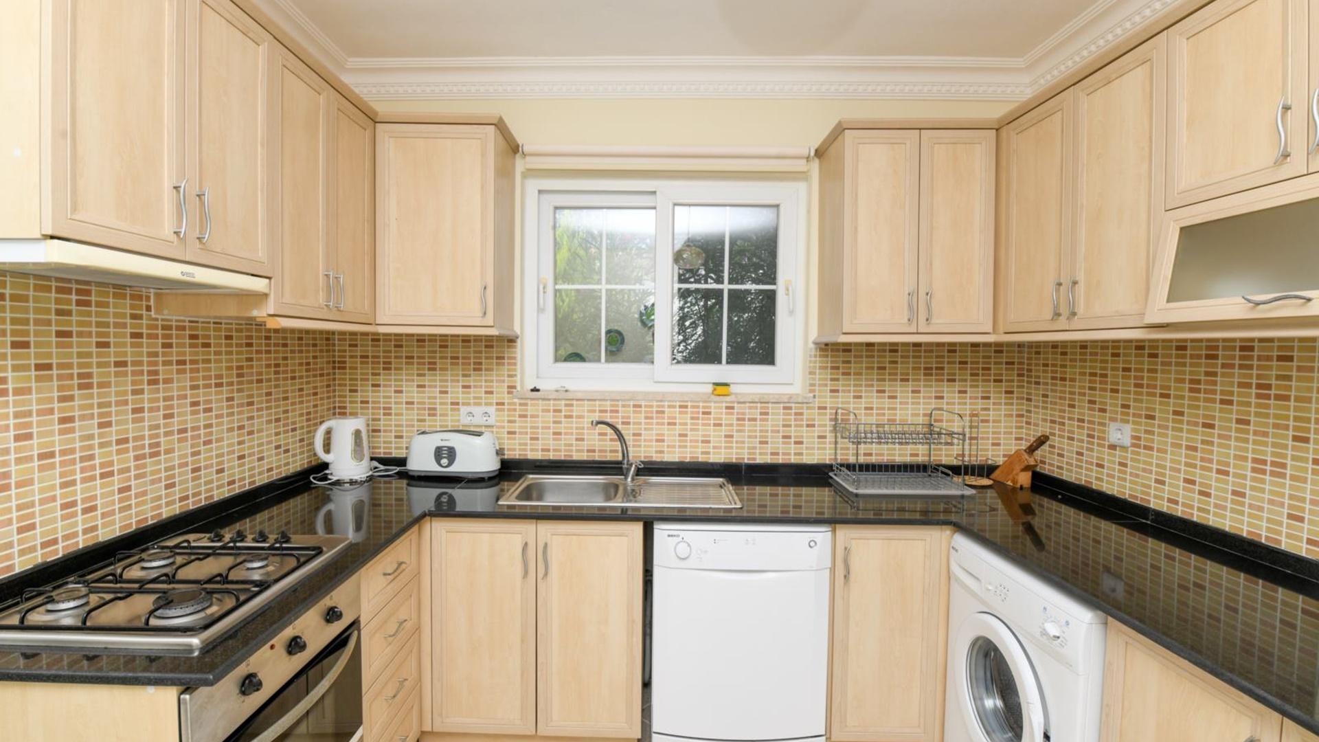 5+1 FULL SEA VIEW FOR 10 GUESTS — 10