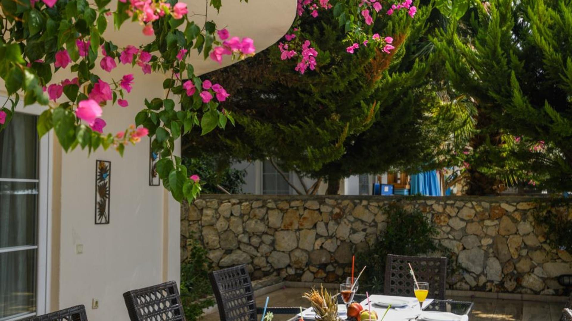 5+1 FULL SEA VIEW FOR 10 GUESTS — 23