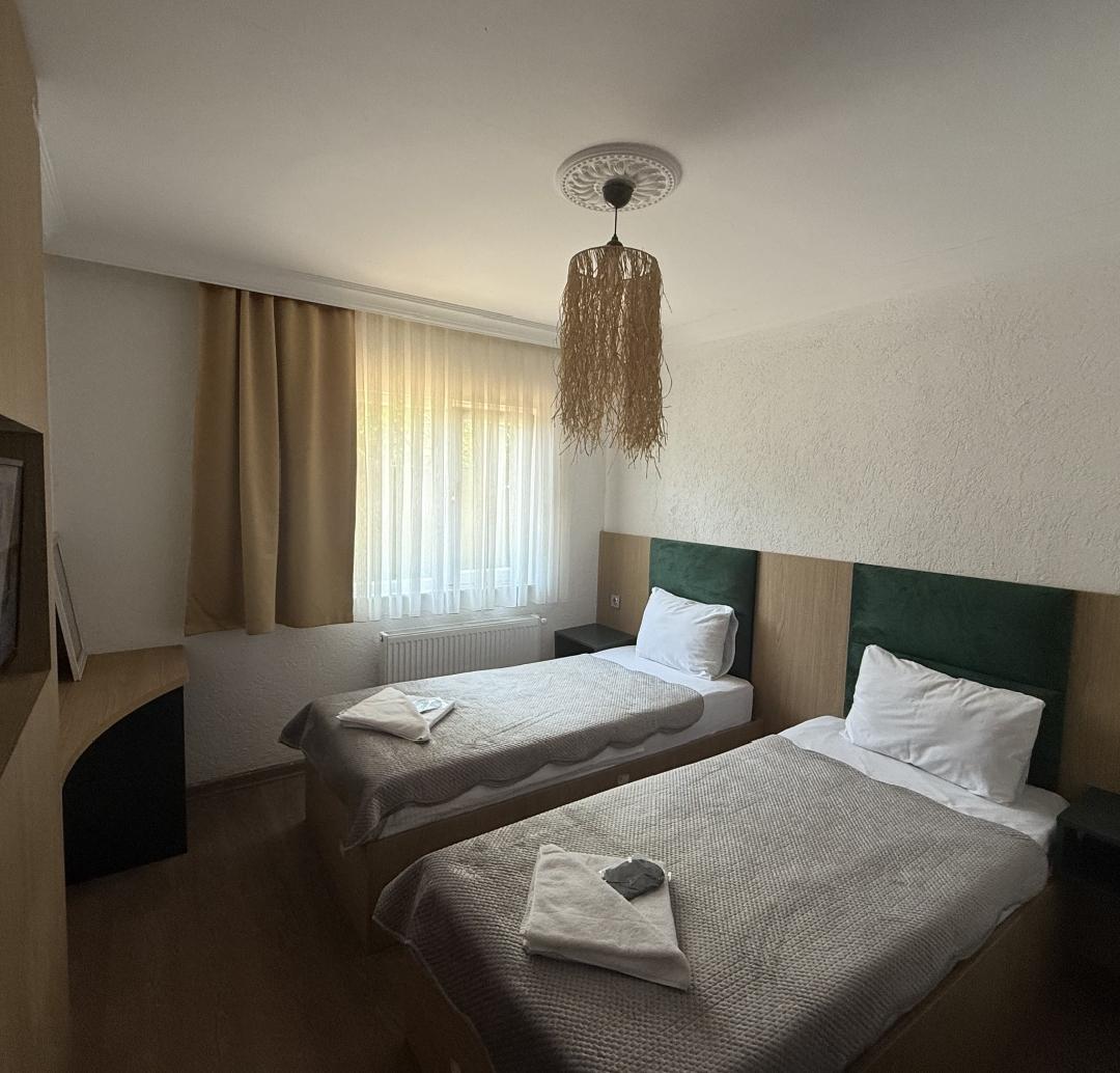 Standard Twin Room — 3