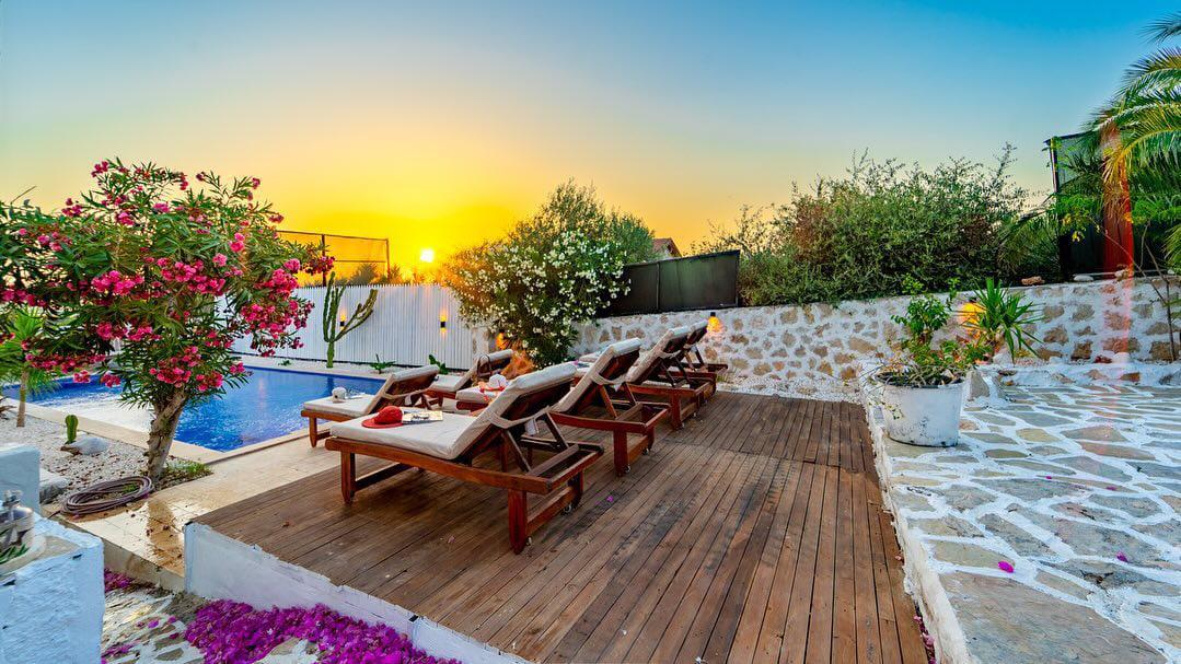 Private Pool Secluded Villa — 14