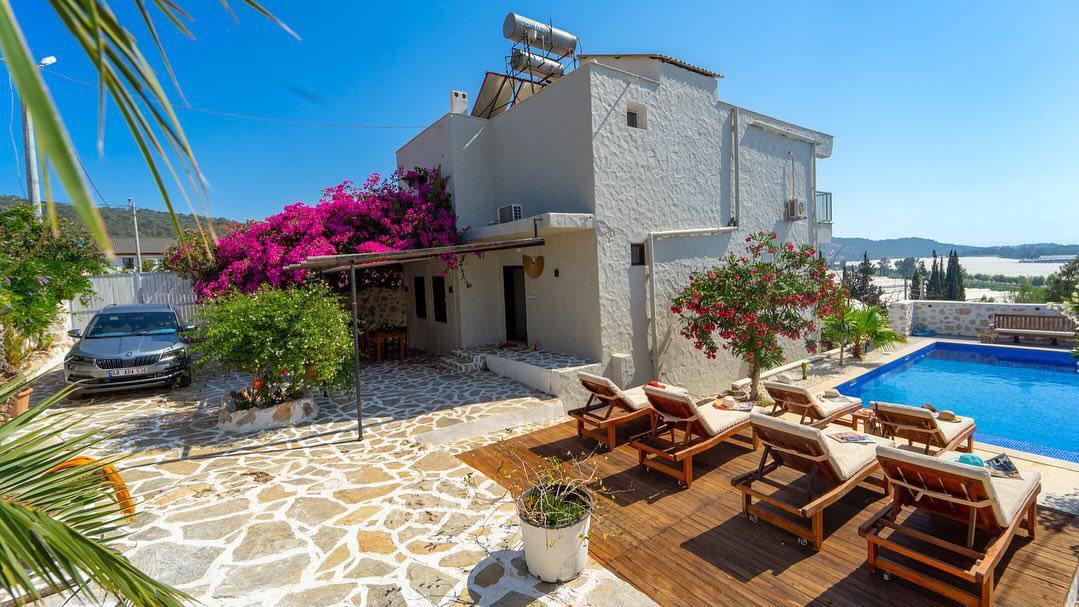 Private Pool Secluded Villa — 8