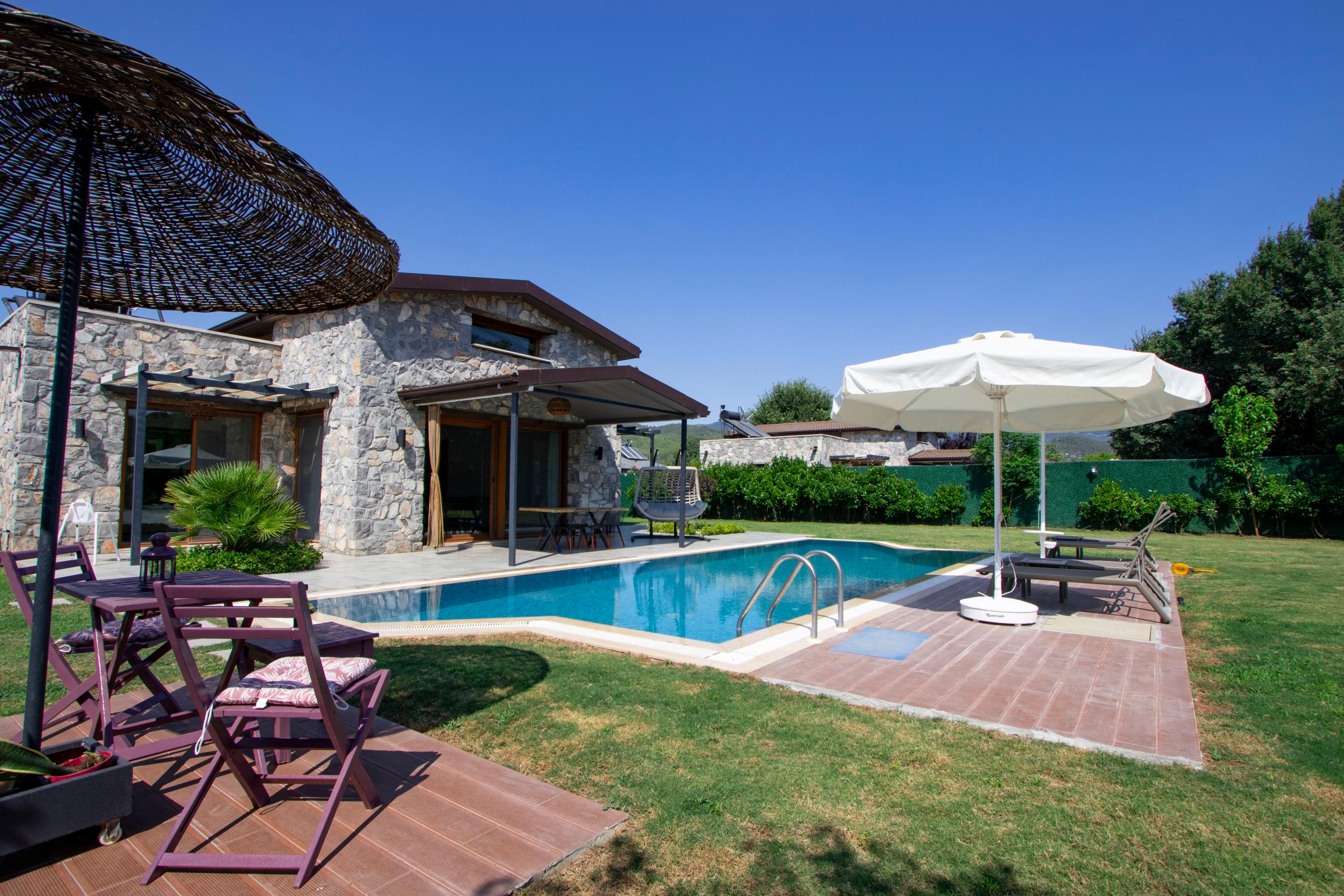 Magnificent Villa with Private Pool in the Heart of Nature — 8