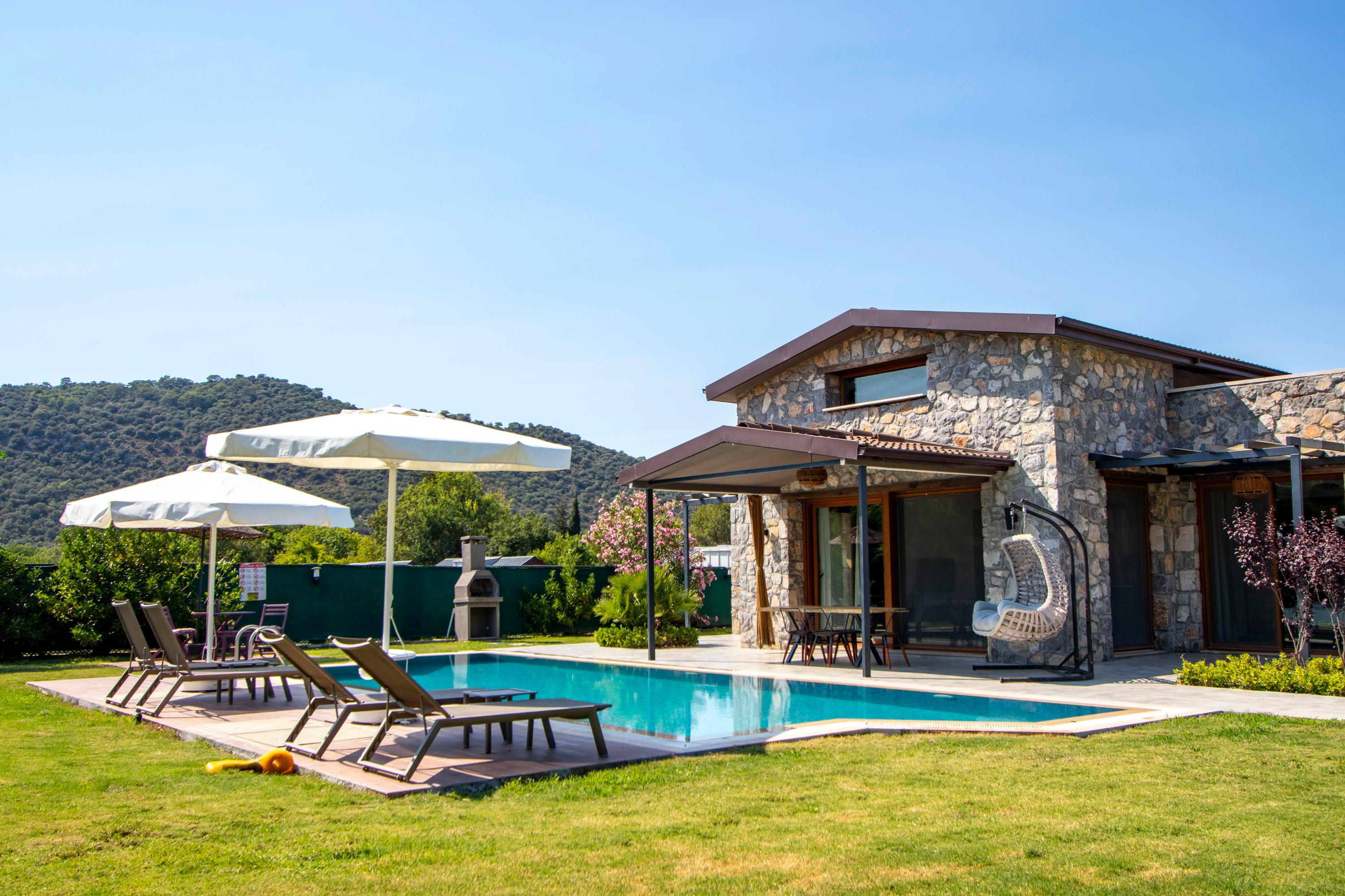 Magnificent Villa with Private Pool in the Heart of Nature