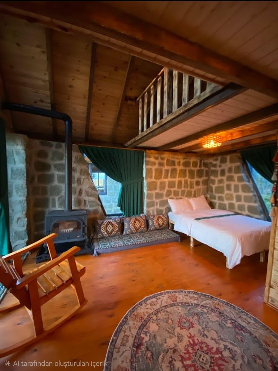 Bungalow with Jacuzzi and Fireplace — 3
