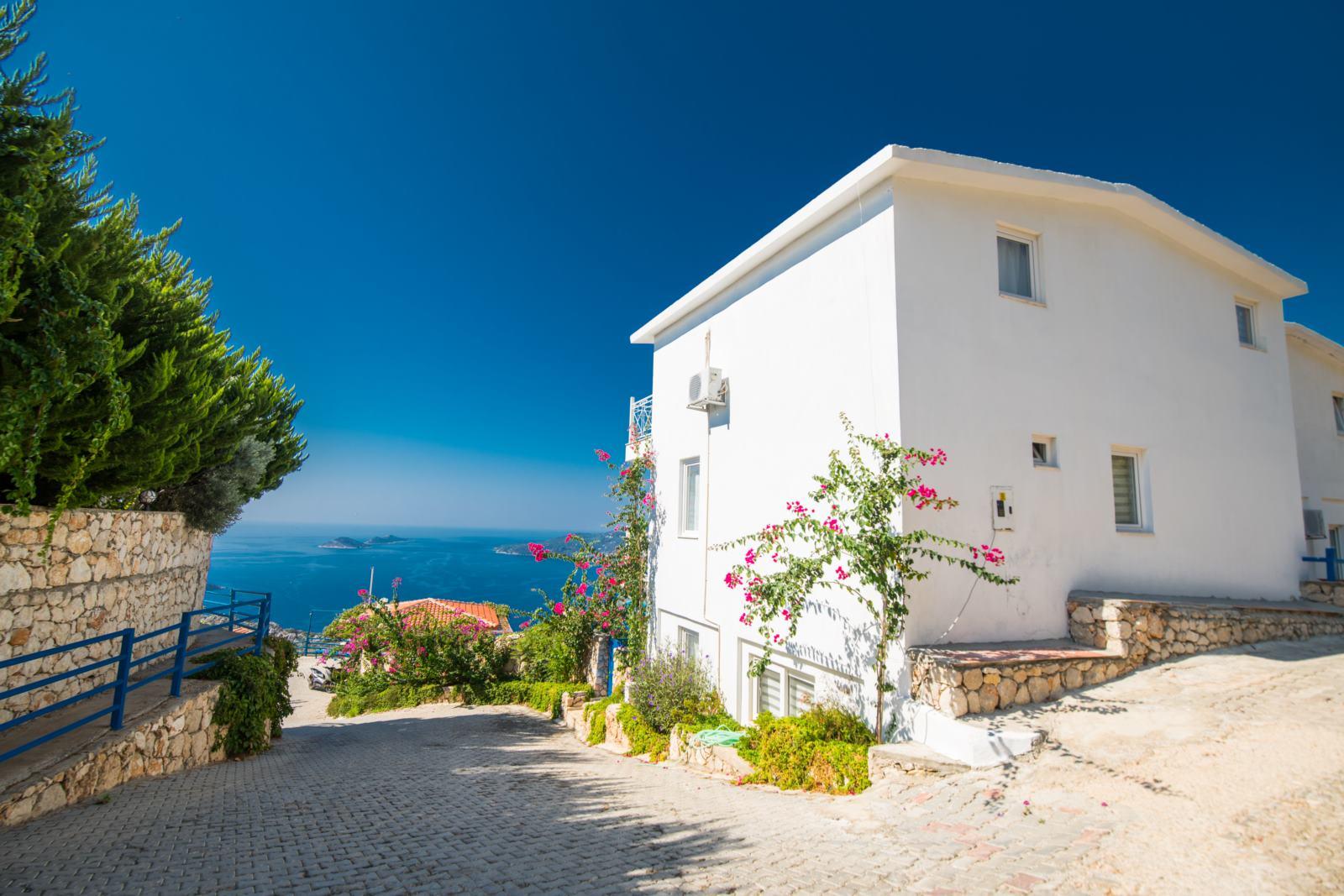 2+1 WITH SEA VIEW — 15