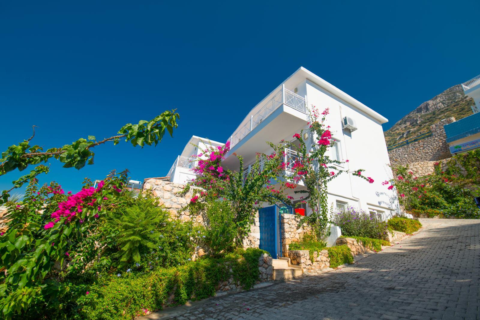 2+1 WITH SEA VIEW